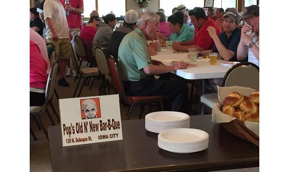 Big image pop s old n  new bar b que indoors