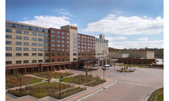 Big image marriott outside