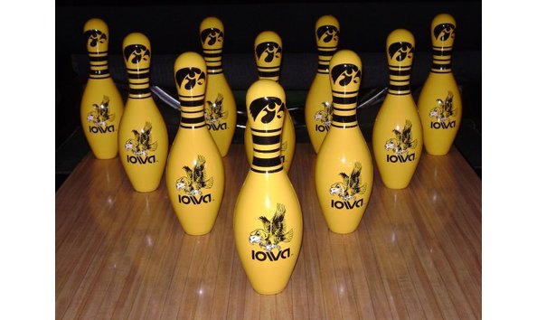 Big image bowling pins