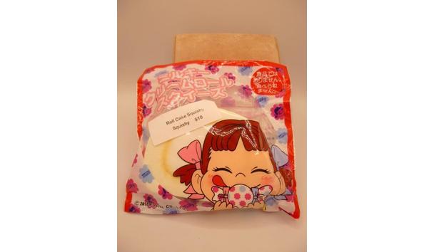 Big image 201906plu004 roll cake squishy p1000608