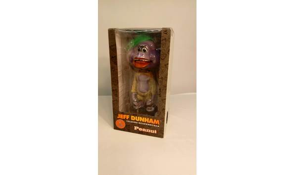 Big image 202008coll002peanutdummy