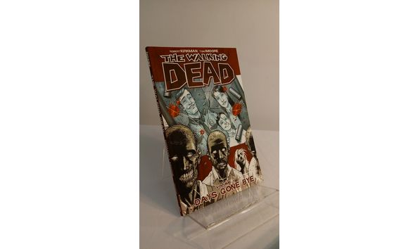 Big image 201708comic004 the walking dead comics   volumes 1 5 1121201439a