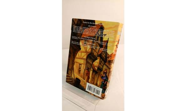 Big image 201310bk001 books 1121201457