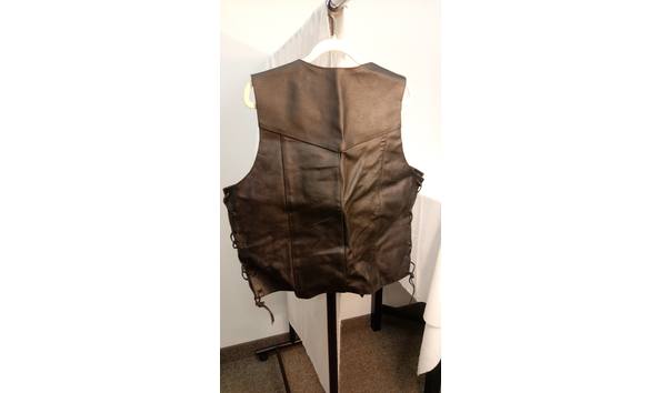 Big image 201908app002 vest 1122201401a