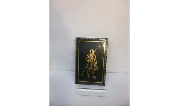 Big image 201904bk010lestdarknessfall