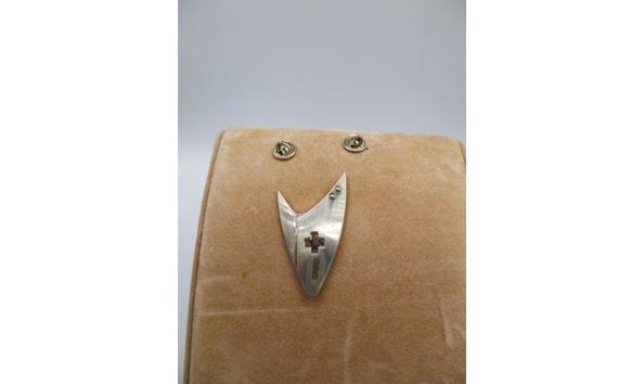 Big image 201905jwy016stmedicallieutenantpin