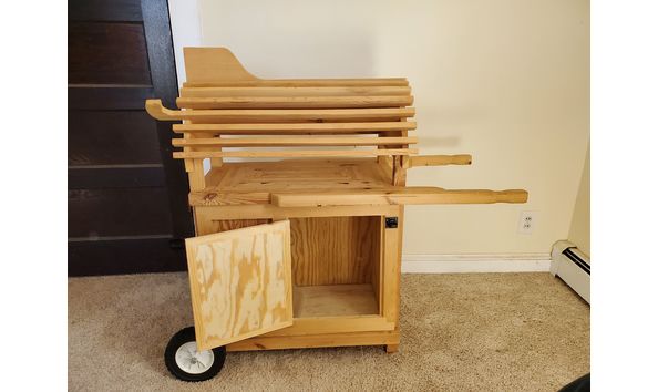 Big image door open tack stand