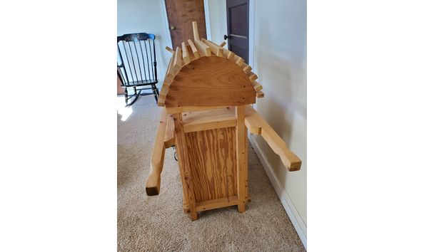 Big image back of tack stand