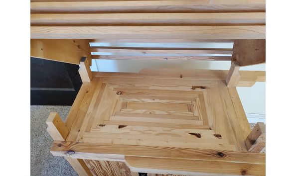 Big image bottom of tack stand