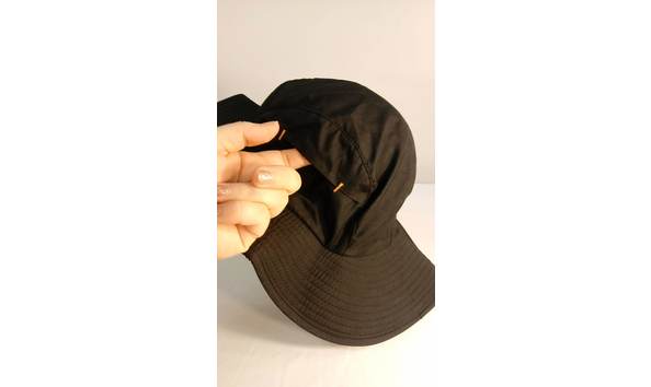 Big image 201807app005walkinghat3