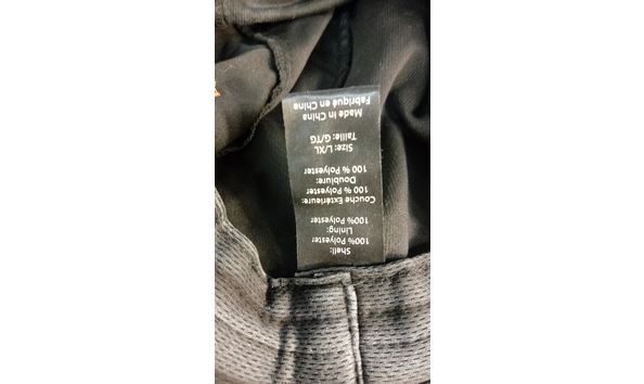 Big image 201807app005walkinghat5