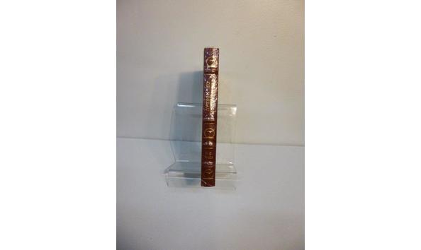 Big image 201904bk023islandofdrmoreau2