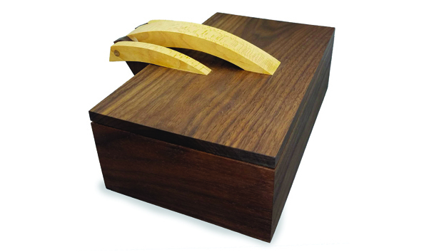 Big image 97 woodbox dark 1