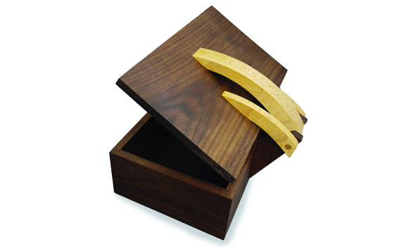 Big image 97 woodbox dark 2