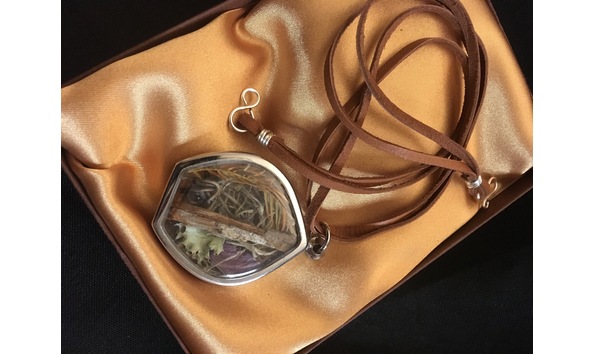 Big image swamp amulet