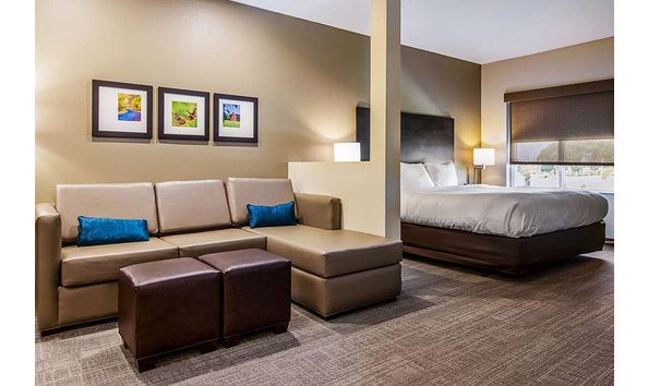 Big image comfort inn room