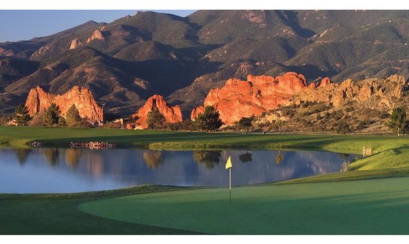 Big image kissing camels