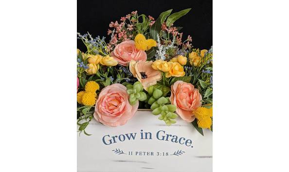 Big image planter with flowers2