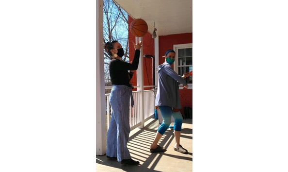 Big image valerie toni