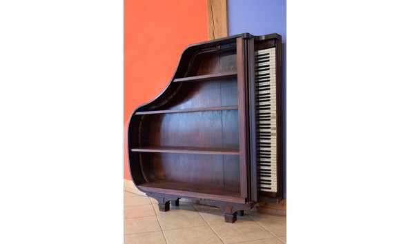 Big image piano