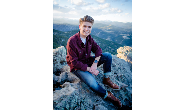 Big image senior picture mountains lucy tuck photography