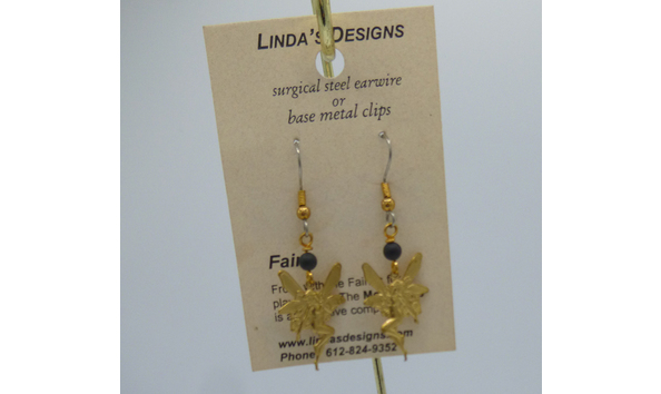 Big image 201510jwy031   gold tone fairies and black onyx bead
