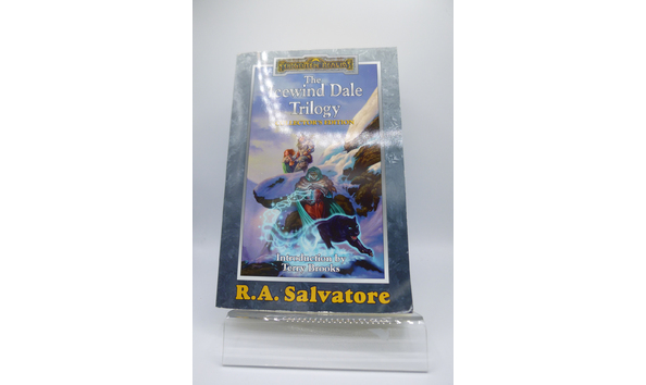 Big image 202102book002   the icewind trilogy