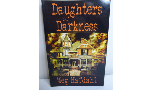Big image 201911book005 4   her dark inheritance 