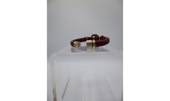 Big image 201807jwy002leathermagnetclosebracelet3
