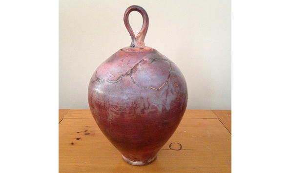 Big image lidded vessel 1