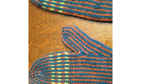 Big image mittens striped 2