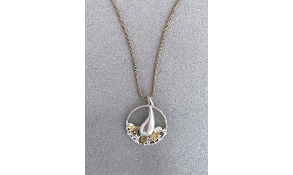 Big image raindrop splash pendant pklown