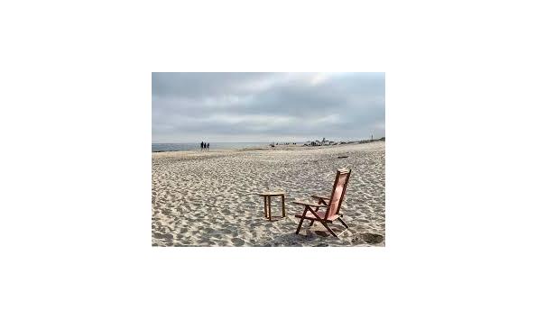 Big image beach scene