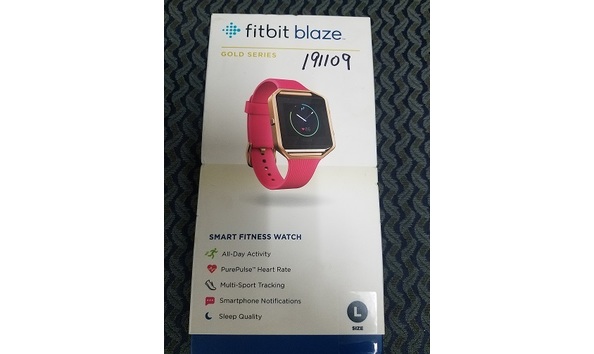 Big image 2021 auction 20 fitbit blaze