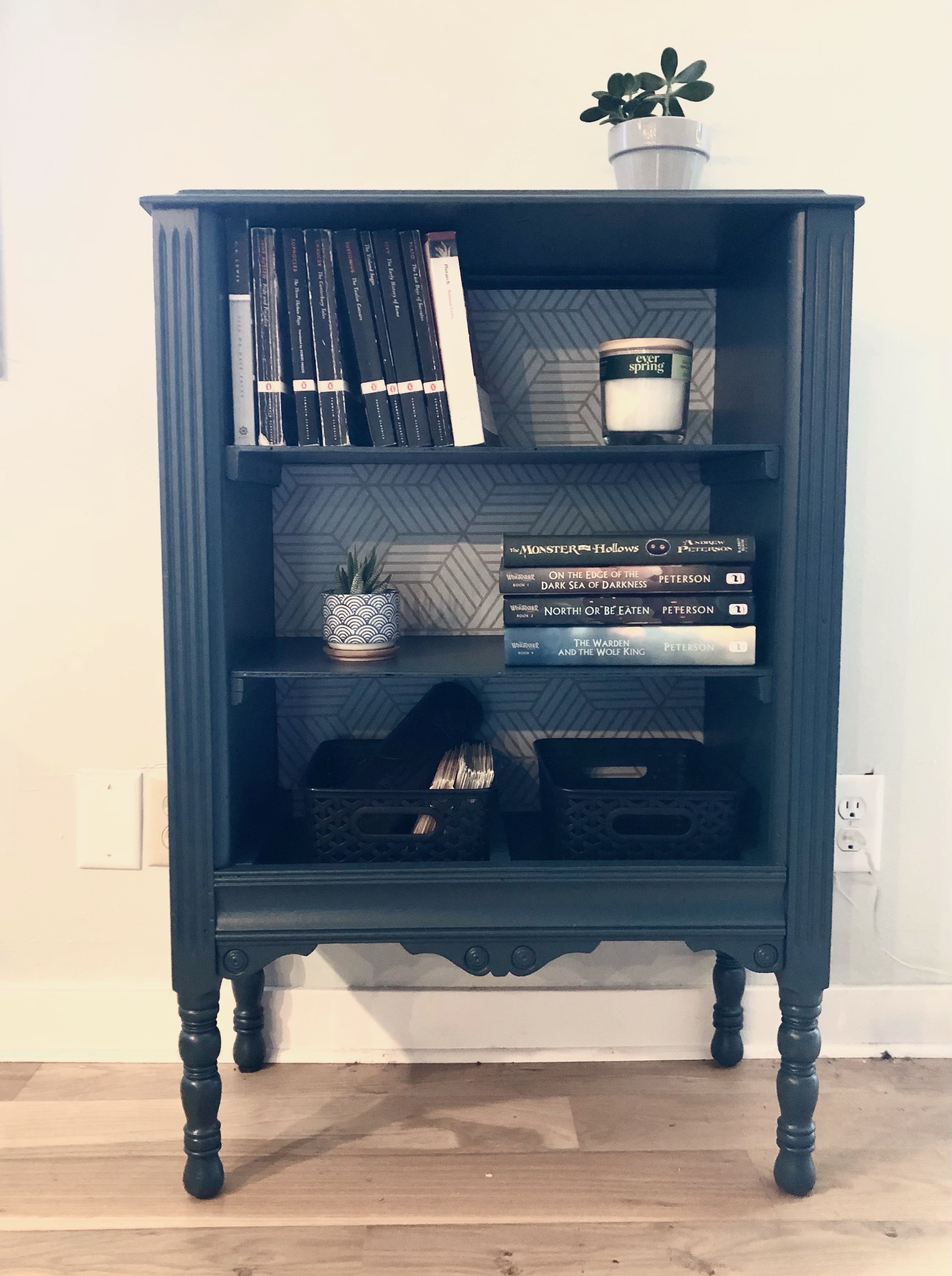 Refurbished Bookshelf By Mrs. Nielsen