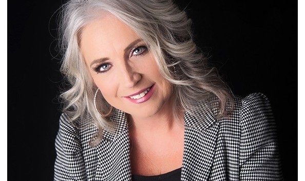 Big image jessica pohl package