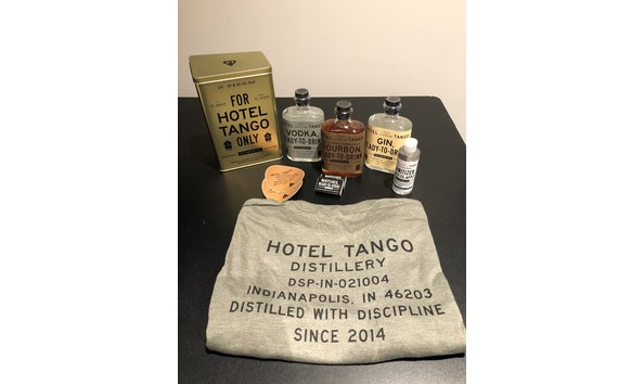 Big image 1   hotel tango  1 bag