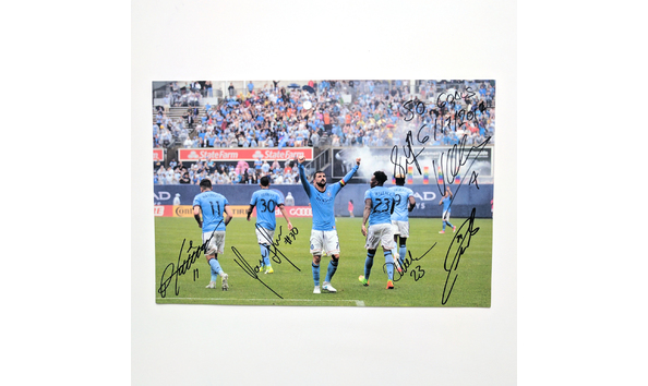 Big image david villa 50 signed picture