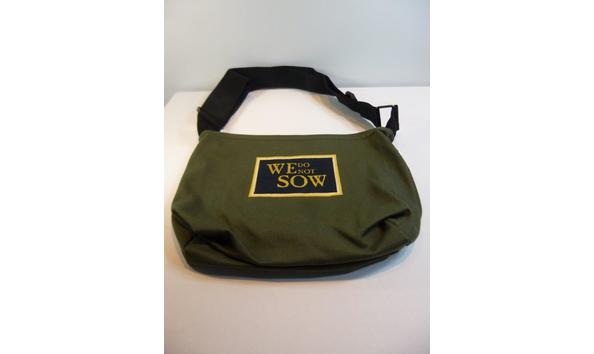 Big image 202107bag004 3  house greyjoy messenger