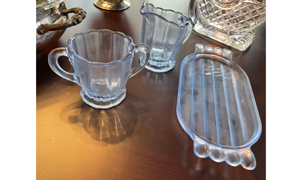 Big image depressionglassset