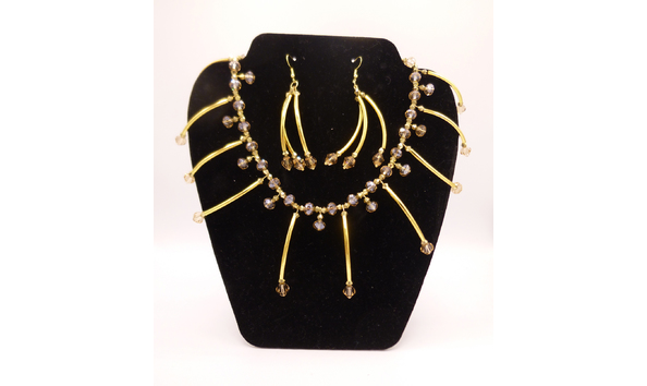 Big image 202107jwy001   curved and crystal bead earrings and necklace