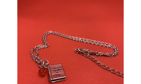 Big image 202103jwy004 6   book charm necklace