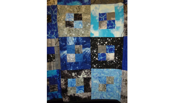 Big image 202107decor012 3   blue and gray quilt