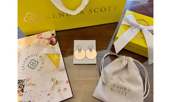 Big image kendra scott earrings