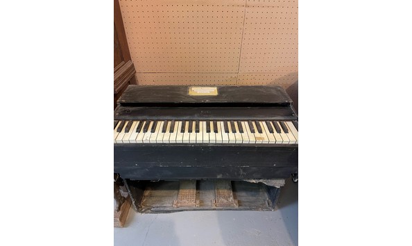 Big image 3 pump organ