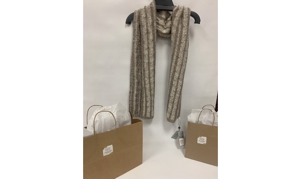 Big image cable scarf