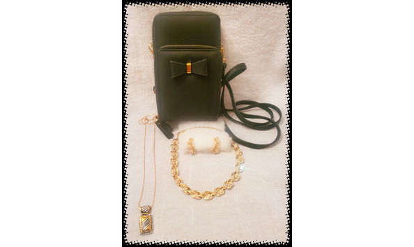 Big image black and gold