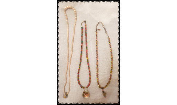 Big image ivory purse and accesories 