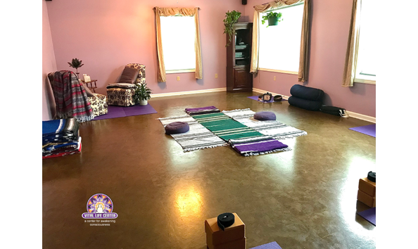 Big image yoga therapy massage 1of 2