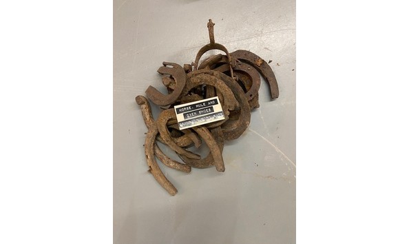 Big image 83 horseshoes